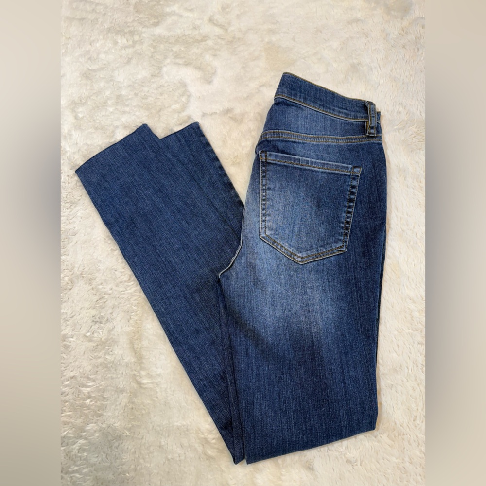 Free People Reagan distressed button fly skinny jeans size 27